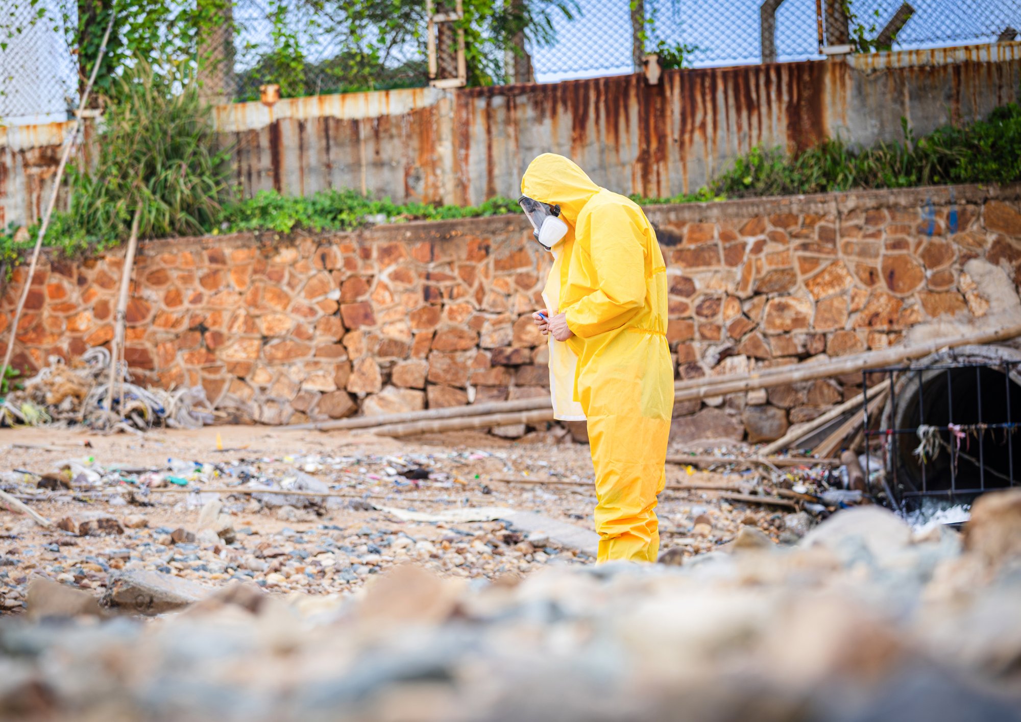 Read more about the article Safe, Compliant and Professional Hazardous Waste Solutions